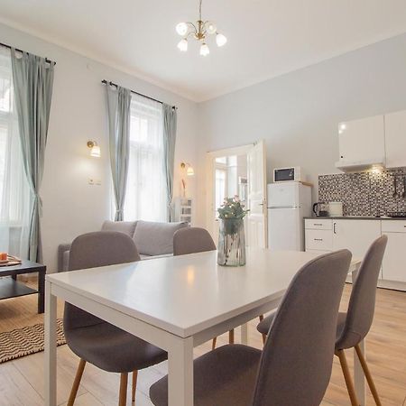 Isabella Suite With Ac Budapeszt Zewnętrze zdjęcie