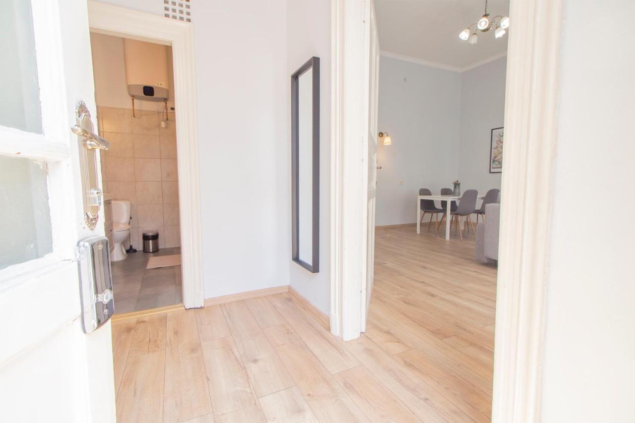 Isabella Suite With Ac Budapeszt Zewnętrze zdjęcie